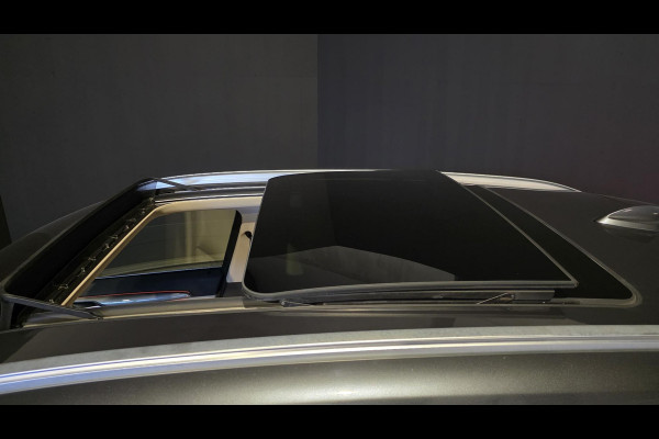 BMW X1 xDrive20i Executive | Panorama | Hud | Sfeer | Camera