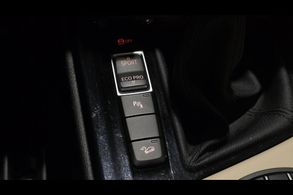 BMW X1 xDrive20i Executive | Panorama | Hud | Sfeer | Camera