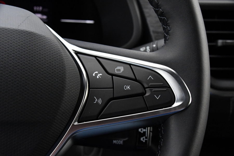 Renault Trafic 2.0 170 T29 L2H1 Extra DC Limited Edition Facelift! 3 x Leverbaar, Virtual, Cruise, Carplay, Stoelverwarming, Clima, Automaat, LED, 170PK, 2 x Schuifdeur, Uniek!