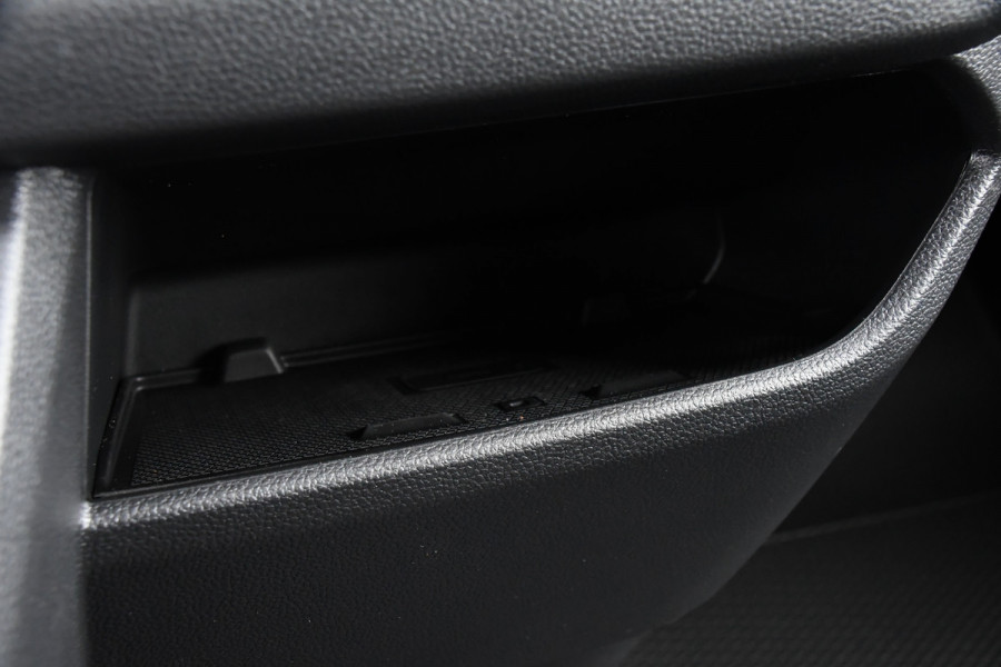 Renault Trafic 2.0 170 T29 L2H1 Extra DC Limited Edition Facelift! 3 x Leverbaar, Virtual, Cruise, Carplay, Stoelverwarming, Clima, Automaat, LED, 170PK, 2 x Schuifdeur, Uniek!