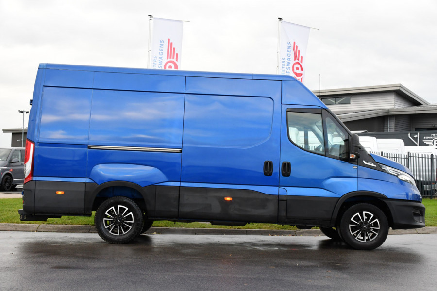 Iveco Daily 35C14V 2.3 352 H2 PB Edition Adaptieve Cruise, 3500kg Trekhaak, Camera, Carplay, Automaat, LED, Multimedia, NAVI, Uniek!