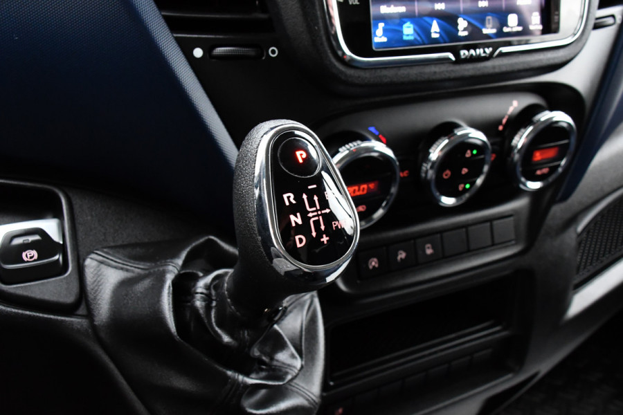 Iveco Daily 35C14V 2.3 352 H2 PB Edition Adaptieve Cruise, 3500kg Trekhaak, Camera, Carplay, Automaat, LED, Multimedia, NAVI, Uniek!