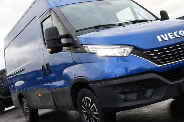 Iveco Daily 35C14V 2.3 352 H2 PB Edition Adaptieve Cruise, 3500kg Trekhaak, Camera, Carplay, Automaat, LED, Multimedia, NAVI, Uniek!