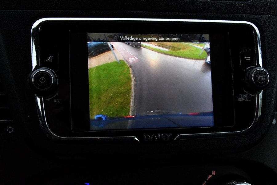 Iveco Daily 35C14V 2.3 352 H2 PB Edition Adaptieve Cruise, 3500kg Trekhaak, Camera, Carplay, Automaat, LED, Multimedia, NAVI, Uniek!