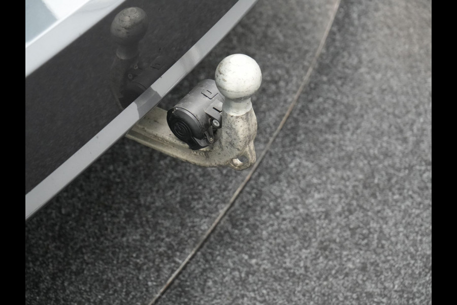 BMW 3 Serie Touring 320e M Sport Plug In Hybrid 204pk Dealer O.H. PHEV | Trekhaak Af Fabriek | Panodak | Camera | Adaptief Onderstel | 19"L.M | Alcantara Sportstoelen Memory & Verwarmd | Sfeerverlichting | Apple Carplay | Keyless | Navigatie | DAB |