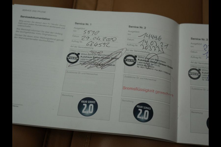 Volvo XC90 T8 Twin Engine AWD Inscription 7 Persoons Plug In Hybrid 394pk Dealer O.H. PHEV | Panodak | Adaptive Cruise | 360 Camera | Harman & Kardon | Lederen Sportstoelen Memory & Verwarmd | Apple Carplay | Virtual | Keyless | Blis | Navigatie | DAB |