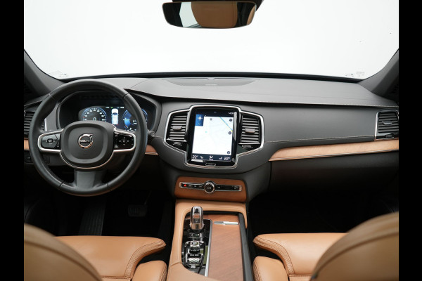 Volvo XC90 T8 Twin Engine AWD Inscription 7 Persoons Plug In Hybrid 394pk Dealer O.H. PHEV | Panodak | Adaptive Cruise | 360 Camera | Harman & Kardon | Lederen Sportstoelen Memory & Verwarmd | Apple Carplay | Virtual | Keyless | Blis | Navigatie | DAB |