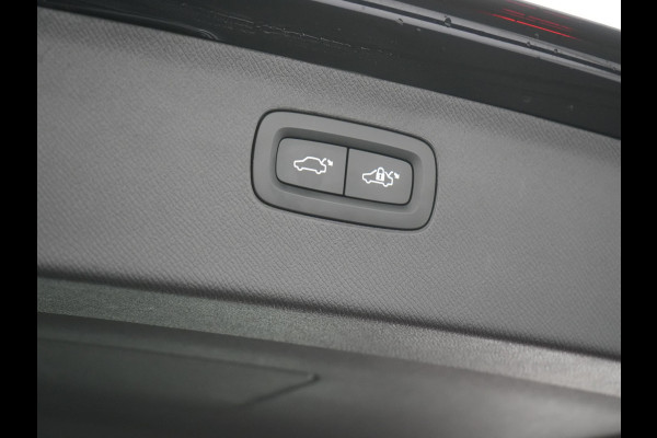 Volvo XC90 T8 Twin Engine AWD Inscription 7 Persoons Plug In Hybrid 394pk Dealer O.H. PHEV | Panodak | Adaptive Cruise | 360 Camera | Harman & Kardon | Lederen Sportstoelen Memory & Verwarmd | Apple Carplay | Virtual | Keyless | Blis | Navigatie | DAB |