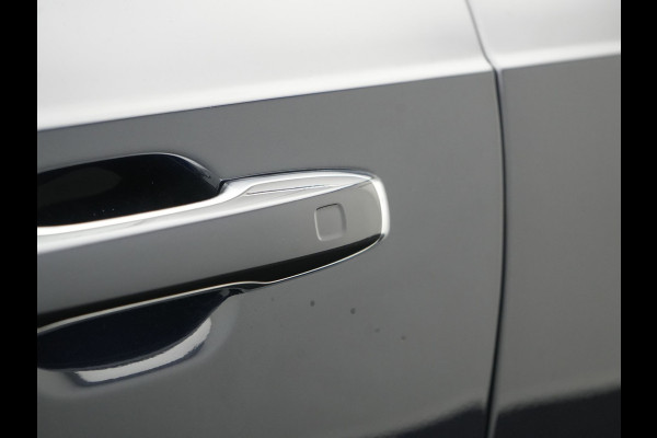 Volvo XC90 T8 Twin Engine AWD Inscription 7 Persoons Plug In Hybrid 394pk Dealer O.H. PHEV | Panodak | Adaptive Cruise | 360 Camera | Harman & Kardon | Lederen Sportstoelen Memory & Verwarmd | Apple Carplay | Virtual | Keyless | Blis | Navigatie | DAB |