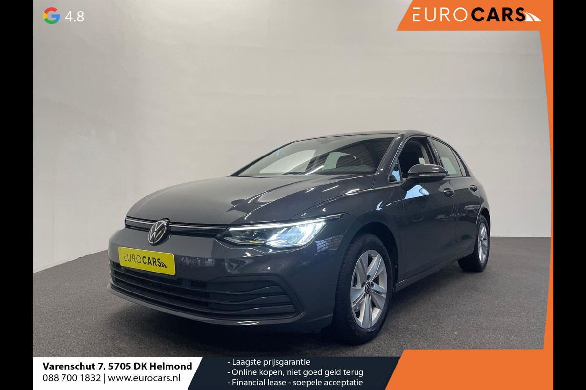 Volkswagen Golf 1.0 eTSI DSG Life Navigatie Apple Carplay/Android Auto Parkeersensoren Adaptive Cruise Control Sfeerverlichting Virtual Cockpit Climate Control Lichtmetalen velgen