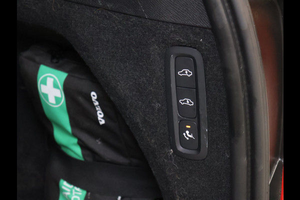 Volvo XC90 2.0 T8 Recharge AWD Inscription Exclusive [7-ZITS, LUCHTVERING FOUR-C, SCHUIFKANTELDAK, TREKHAAK INKLAPBAAR, MEMORY SEATS, APPLE CARPLAY, ANDROID, HARMAN/KARDON, HEAD-UP, 360 CAMERA, STUURVERWARMING, STOELVERWARMING, STOELVENTILATIE,
