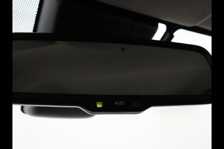 Toyota RAV4 2.5 HYBRID AWD 4WD DYNAMIC *INCL. BTW* DEALER ONDERHOUDEN 1e EIGENAAR + TREKHAAK 1650 KG