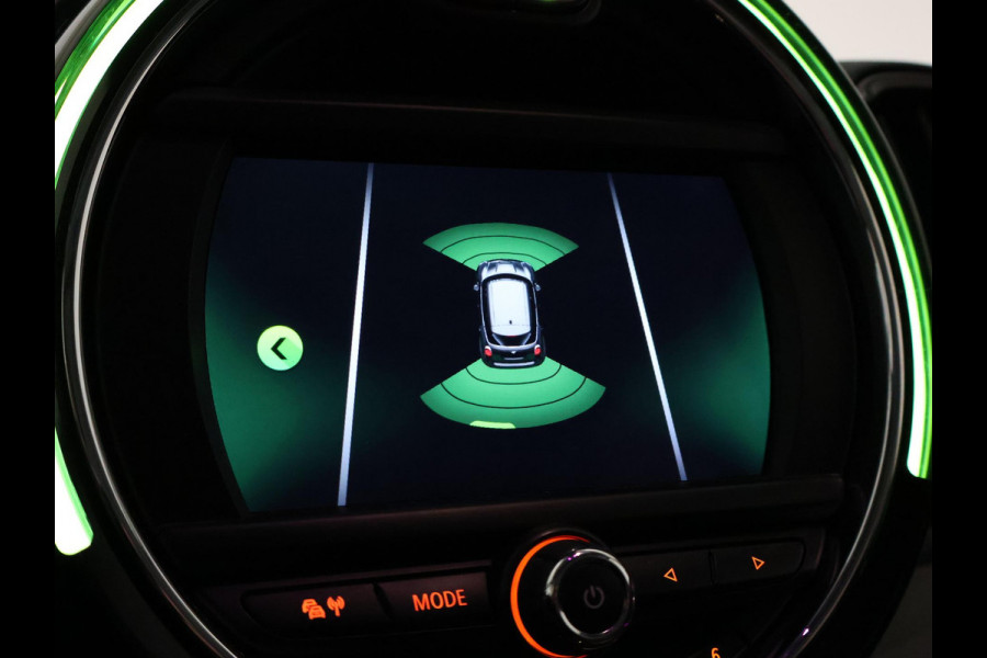 MINI Countryman 1.5 COOPER 136 PK ALL4 4WD AUT. + TREKHAAK 1700 KG | LEDER | STOELVERW. | LED | NAVIGATIE | 18 INCH
