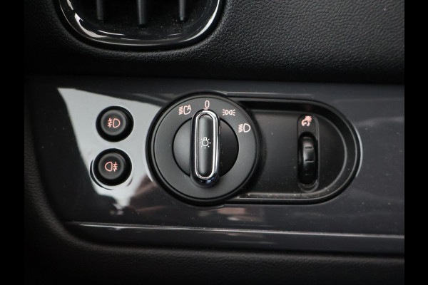 MINI Countryman 1.5 COOPER 136 PK ALL4 4WD AUT. + TREKHAAK 1700 KG | LEDER | STOELVERW. | LED | NAVIGATIE | 18 INCH