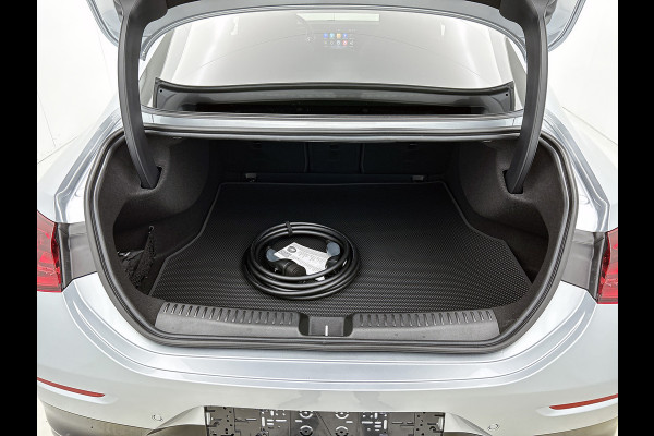 Mercedes-Benz CLA-Klasse 250+ Launch Edition 85 kWh | Nightpakket | Adaptieve Cruisecontrol | Multibeam LED | Warmtepomp | Antidiefstal pakket URBAN GUARD | Smartphone integratie | Memorypakket | Sierdelen aluminium |