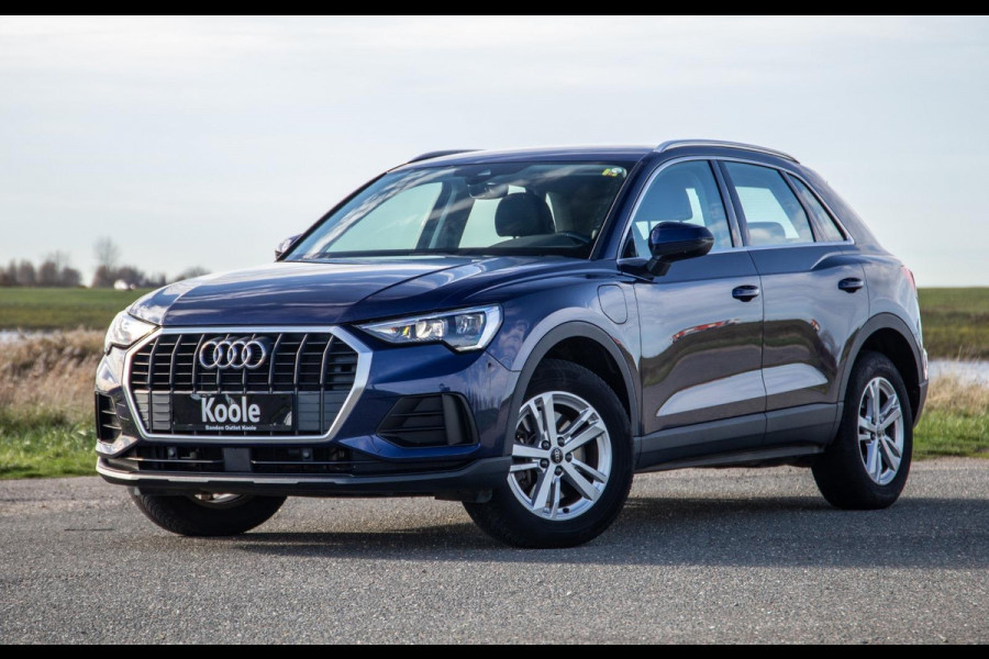 Audi Q3 45 TFSI e edition AUTOMAAT / PLUG IN HYBRID / STOELVERWARMING / LEER / VIRTUAL COCKPIT / CRUISE CONTROLE / DEALER ONDERHOUDEN