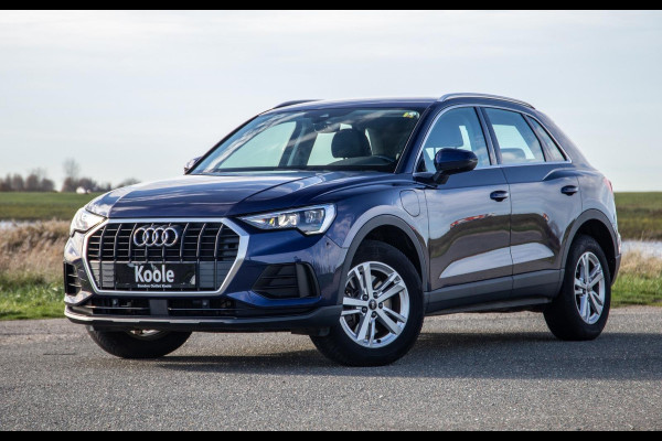 Audi Q3 45 TFSI e edition AUTOMAAT / PLUG IN HYBRID / STOELVERWARMING / LEER / VIRTUAL COCKPIT / CRUISE CONTROLE / DEALER ONDERHOUDEN