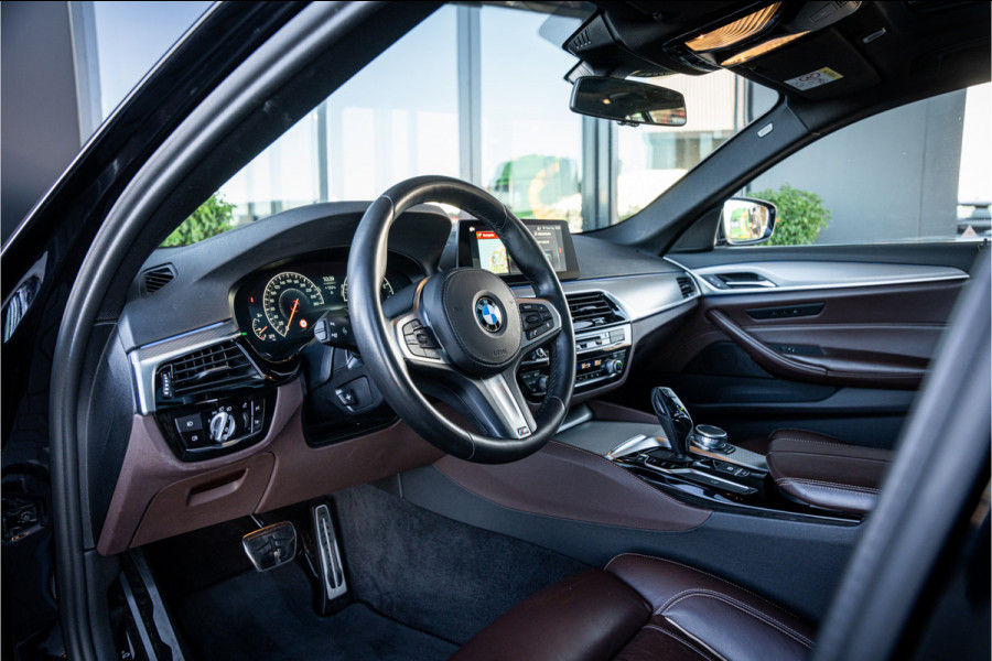 BMW 5 Serie Touring 520i High Executive - M Sport | Panorama | Memory | HUD | Virtual