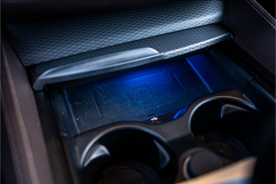 BMW 5 Serie Touring 520i High Executive - M Sport | Panorama | Memory | HUD | Virtual