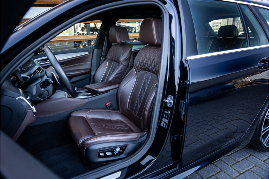 BMW 5 Serie Touring 520i High Executive - M Sport | Panorama | Memory | HUD | Virtual