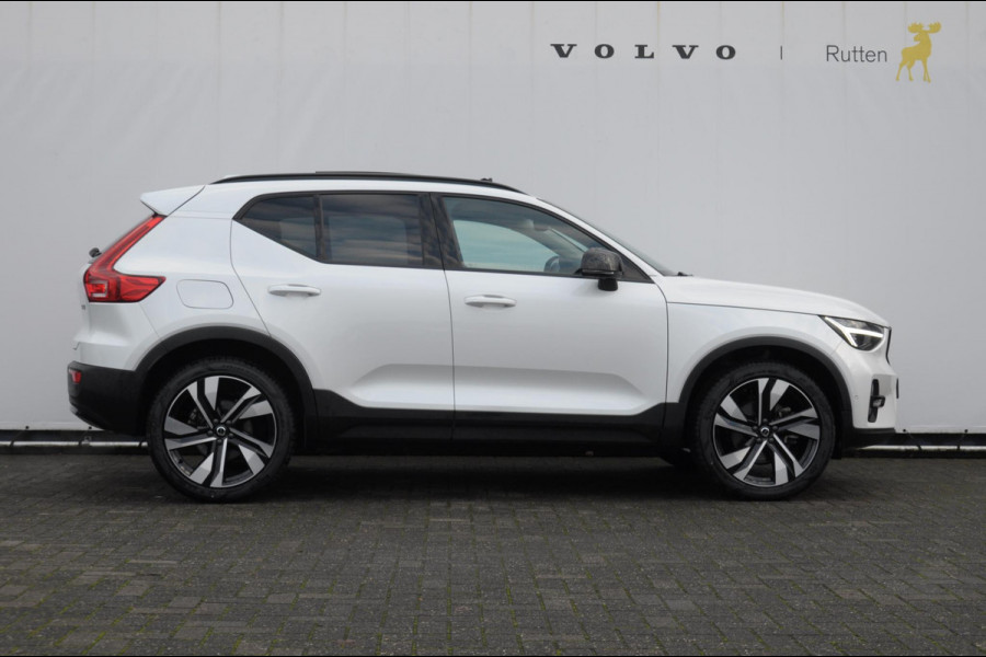 Volvo XC40 211PK Automaat B4 Ultimate Dark / Adaptieve cruise control / BLIS / Pixel LED / 20” velgen / Leder interieur / Stoel en stuurwielverwarming / 360 camera / Elektrische stoelen / Panoramadak