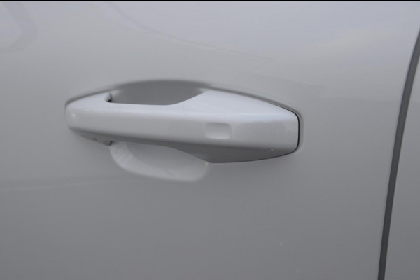 Volvo XC40 211PK Automaat B4 Ultimate Dark / Adaptieve cruise control / BLIS / Pixel LED / 20” velgen / Leder interieur / Stoel en stuurwielverwarming / 360 camera / Elektrische stoelen / Panoramadak