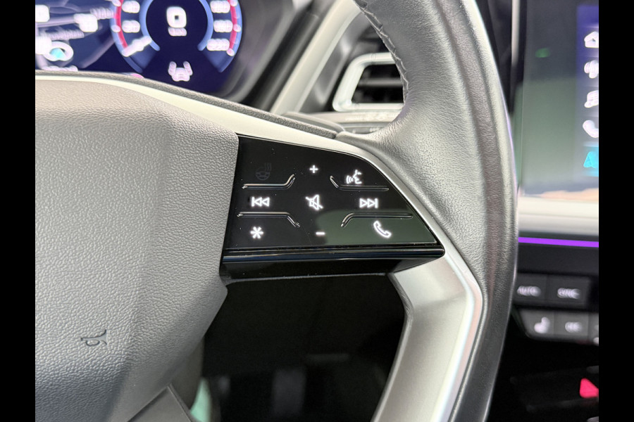 Audi Q4 e-tron L.E. Advanced Plus Pano-dak-Schuifdak Adap.Cruise W-pomp Navi-Plus Sportst.+Verwarmd PDC-a+v Matrix Led Camera Lmv 19" Elek.Achterklep Virtual Cockpit E-Call Bordherkenning Audi Connect +Phone-Box Keyless-Go A-Licht-Dynamisch S.O.H. 92% 1e Eigenaar Origineel Nederlandse Auto €56.174,- Nieuwprijs