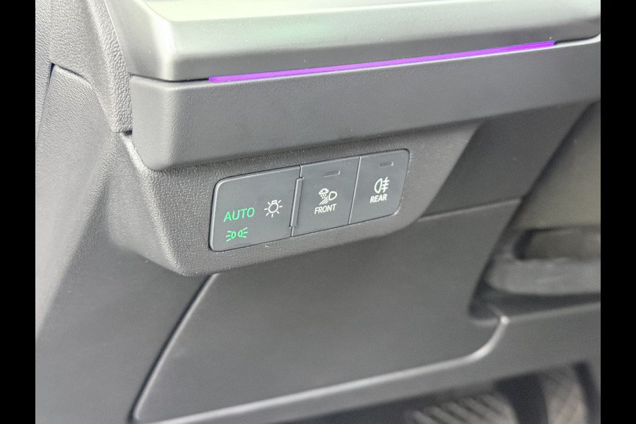 Audi Q4 e-tron L.E. Advanced Plus Pano-dak-Schuifdak Adap.Cruise W-pomp Navi-Plus Sportst.+Verwarmd PDC-a+v Matrix Led Camera Lmv 19" Elek.Achterklep Virtual Cockpit E-Call Bordherkenning Audi Connect +Phone-Box Keyless-Go A-Licht-Dynamisch S.O.H. 92% 1e Eigenaar Origineel Nederlandse Auto €56.174,- Nieuwprijs