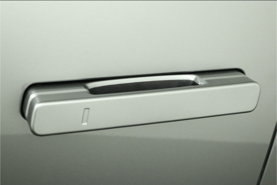 Kia EV9 GT-Line AWD 99.8 kWh - SOH 98,9% Apple Carplay/Android Auto - Cruise Control - Dodehoekdetectie - Elektrische Glazen Schuif-/Kanteldak - Navigatie - Stoel/Stuur Verwarming - Fabrieksgarantie tot 10-2031