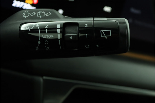 Kia EV9 GT-Line AWD 99.8 kWh - SOH 98,9% Apple Carplay/Android Auto - Cruise Control - Dodehoekdetectie - Elektrische Glazen Schuif-/Kanteldak - Navigatie - Stoel/Stuur Verwarming - Fabrieksgarantie tot 10-2031