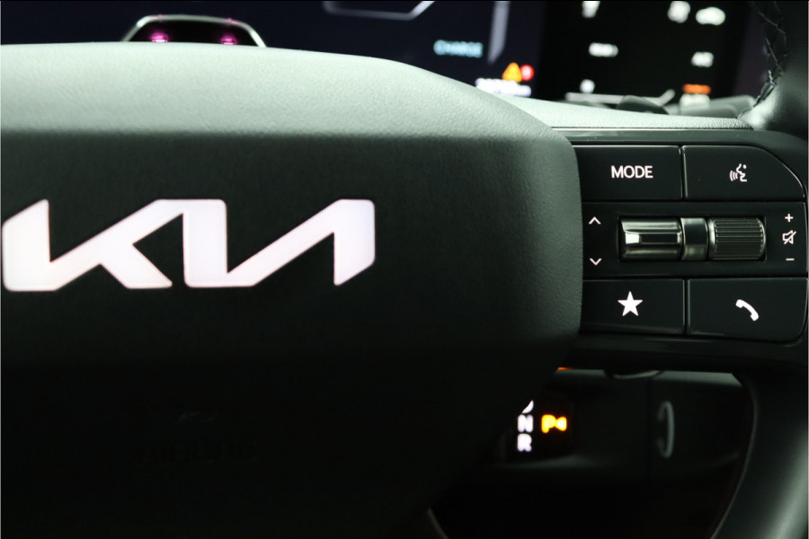 Kia EV9 GT-Line AWD 99.8 kWh - SOH 98,9% Apple Carplay/Android Auto - Cruise Control - Dodehoekdetectie - Elektrische Glazen Schuif-/Kanteldak - Navigatie - Stoel/Stuur Verwarming - Fabrieksgarantie tot 10-2031