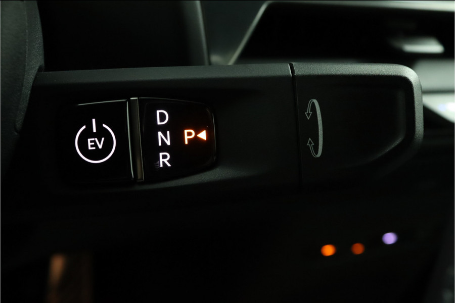 Kia EV9 GT-Line AWD 99.8 kWh - SOH 98,9% Apple Carplay/Android Auto - Cruise Control - Dodehoekdetectie - Elektrische Glazen Schuif-/Kanteldak - Navigatie - Stoel/Stuur Verwarming - Fabrieksgarantie tot 10-2031