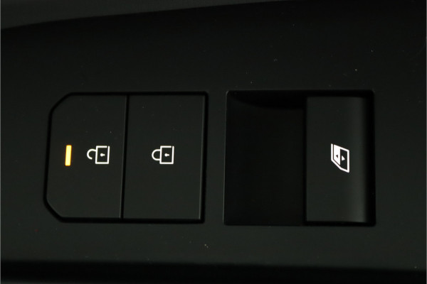 Kia EV9 GT-Line AWD 99.8 kWh - SOH 98,9% Apple Carplay/Android Auto - Cruise Control - Dodehoekdetectie - Elektrische Glazen Schuif-/Kanteldak - Navigatie - Stoel/Stuur Verwarming - Fabrieksgarantie tot 10-2031