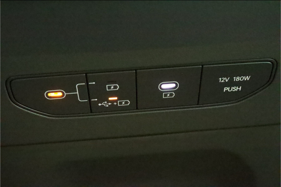 Kia EV9 GT-Line AWD 99.8 kWh - SOH 98,9% Apple Carplay/Android Auto - Cruise Control - Dodehoekdetectie - Elektrische Glazen Schuif-/Kanteldak - Navigatie - Stoel/Stuur Verwarming - Fabrieksgarantie tot 10-2031