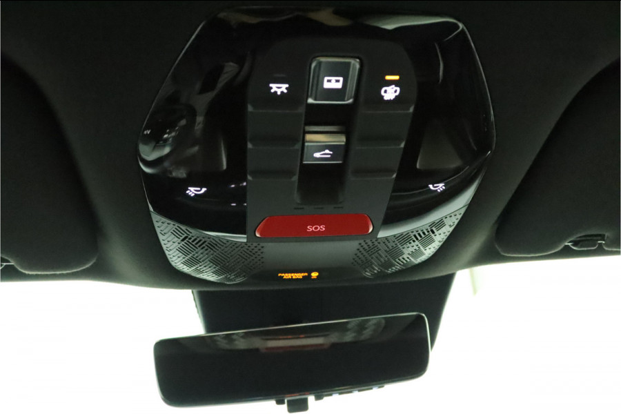 Kia EV9 GT-Line AWD 99.8 kWh - SOH 98,9% Apple Carplay/Android Auto - Cruise Control - Dodehoekdetectie - Elektrische Glazen Schuif-/Kanteldak - Navigatie - Stoel/Stuur Verwarming - Fabrieksgarantie tot 10-2031