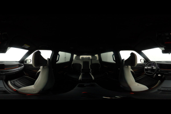 Kia EV9 GT-Line AWD 99.8 kWh - SOH 98,9% Apple Carplay/Android Auto - Cruise Control - Dodehoekdetectie - Elektrische Glazen Schuif-/Kanteldak - Navigatie - Stoel/Stuur Verwarming - Fabrieksgarantie tot 10-2031