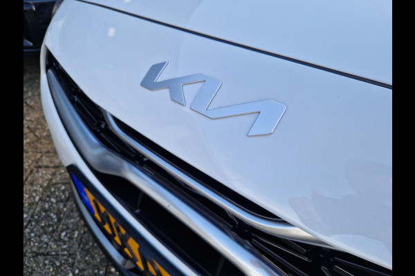 Kia Ceed Sportswagon 1.5 T-GDi GT-Line | Pano | Stoelverwarming | LED | Climate | Elek. Achterklep |