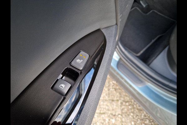 Kia Sportage 1.6 T-GDi Plug-in Hybrid AWD DynamicPlusLine | Pano | Dodehoek | LED | Stoelverwarming | Key-Less |
