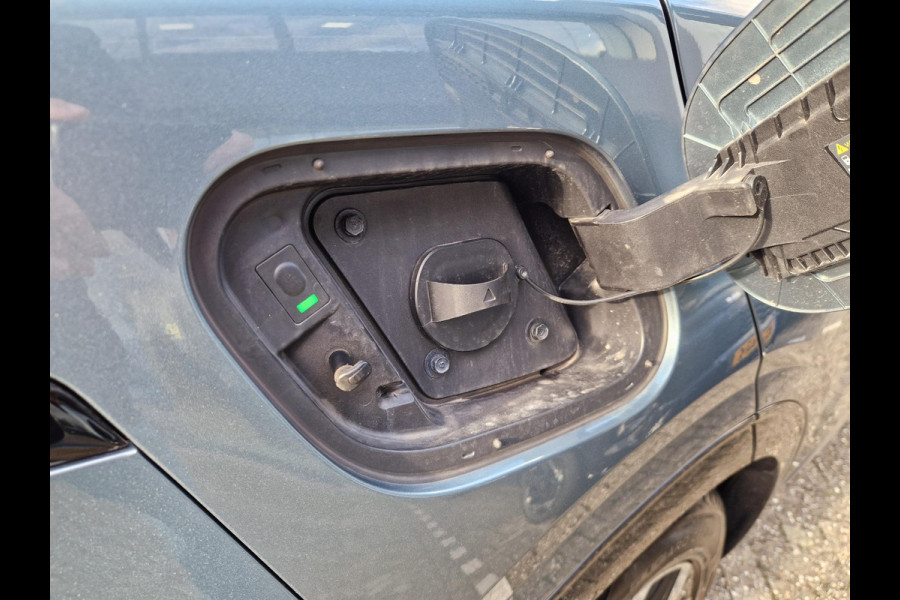 Kia Sportage 1.6 T-GDi Plug-in Hybrid AWD DynamicPlusLine | Pano | Dodehoek | LED | Stoelverwarming | Key-Less |