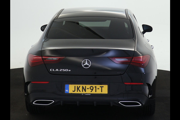 Mercedes-Benz CLA-Klasse 250 e AMG Plug-In Hybride AMG LIne | Night PAkket | 19 Inch AMG Velgen | Dodehoek Assist | Multibeam Koplampen | 11kW Laden. Inclusief 48 maanden MB Certified garantie voor Europa.