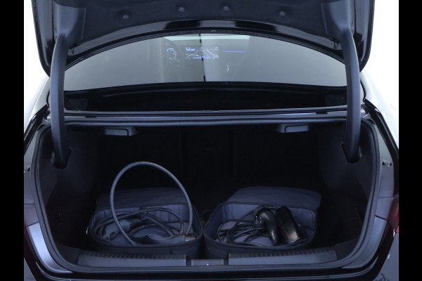 Mercedes-Benz CLA-Klasse 250 e AMG Plug-In Hybride AMG LIne | Night PAkket | 19 Inch AMG Velgen | Dodehoek Assist | Multibeam Koplampen | 11kW Laden. Inclusief 48 maanden MB Certified garantie voor Europa.