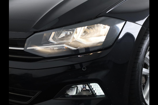 Volkswagen Polo 1.0 TSI Highline 95 pk | Navigatie | Parkeersensoren | Adaptieve cruise control | Apple Carplay/Android Auto |