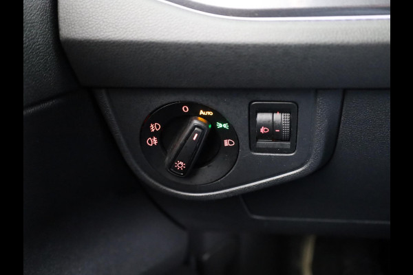 Volkswagen Polo 1.0 TSI Highline 95 pk | Navigatie | Parkeersensoren | Adaptieve cruise control | Apple Carplay/Android Auto |