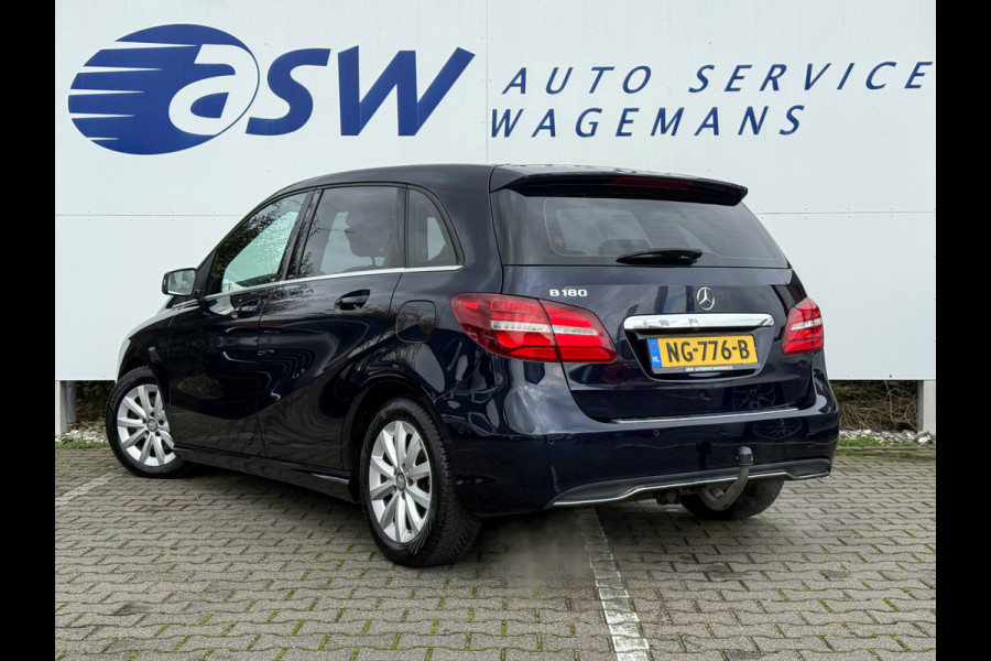 Mercedes-Benz B-Klasse 180 Lease Edition Plus | Trekhaak | Pano | Navi | Camera | PDC | LED