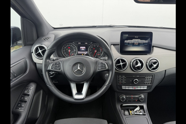 Mercedes-Benz B-Klasse 180 Lease Edition Plus | Trekhaak | Pano | Navi | Camera | PDC | LED