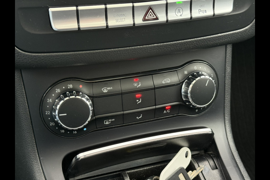 Mercedes-Benz B-Klasse 180 Lease Edition Plus | Trekhaak | Pano | Navi | Camera | PDC | LED