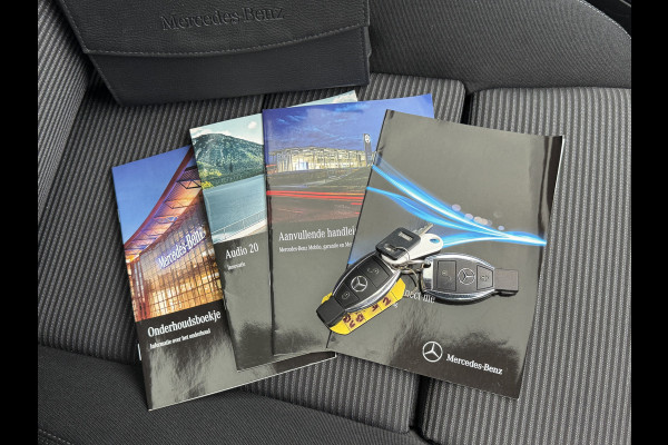 Mercedes-Benz B-Klasse 180 Lease Edition Plus | Trekhaak | Pano | Navi | Camera | PDC | LED