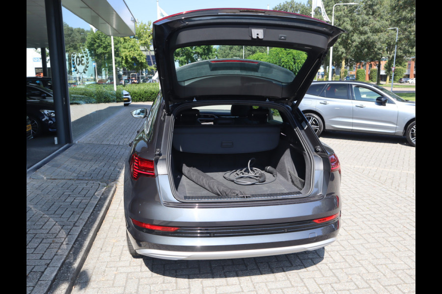 Audi e-tron 50 quattro Business edition Plus 71 kWh / Panoramadak / Sportstoelen / SOH 91%