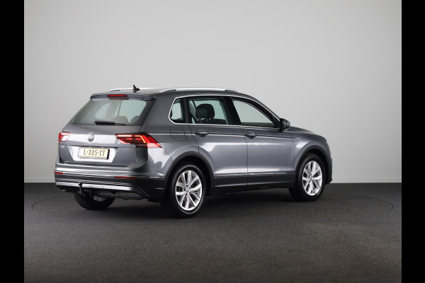 Volkswagen Tiguan 1.5 TSI ACT Highline Automaat (DSG) | Navigatie | Parkeersensoren | Stoelverwarming | Trekhaak |