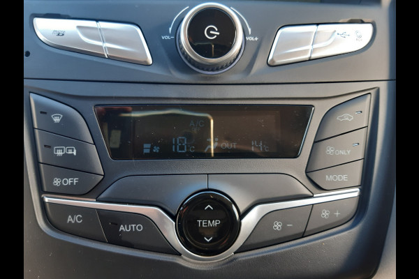 Maxus E-Deliver 3 /BYD - ETP 3 - WLTP 230Km L&R Schuifdeur 45 kWh Leer Airco Achteruitrijcamera